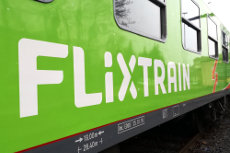 Alles auf Grün: FlixBus geht mit FlixTrain an den Start